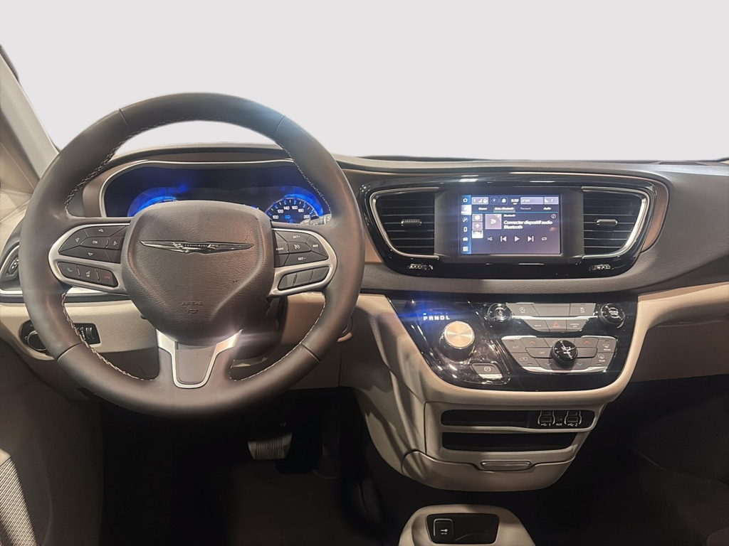 2024 Chrysler Grand Caravan SXT in Saint-Hyacinthe, Quebec - 7 - w1024h768px