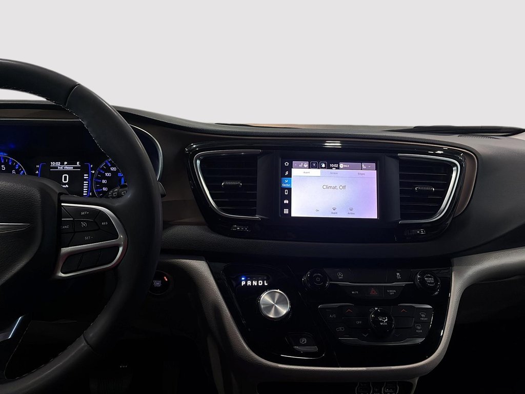 2024 Chrysler Grand Caravan SXT in Saint-Hyacinthe, Quebec - 13 - w1024h768px