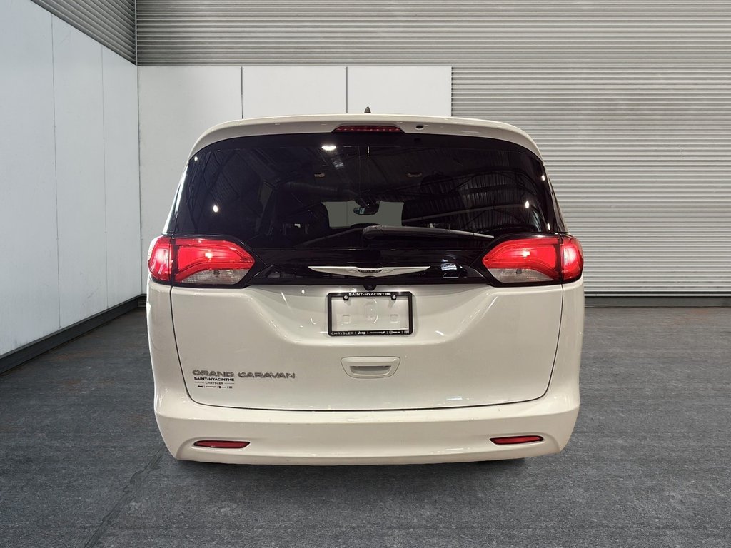 2024 Chrysler Grand Caravan SXT in Saint-Hyacinthe, Quebec - 3 - w1024h768px