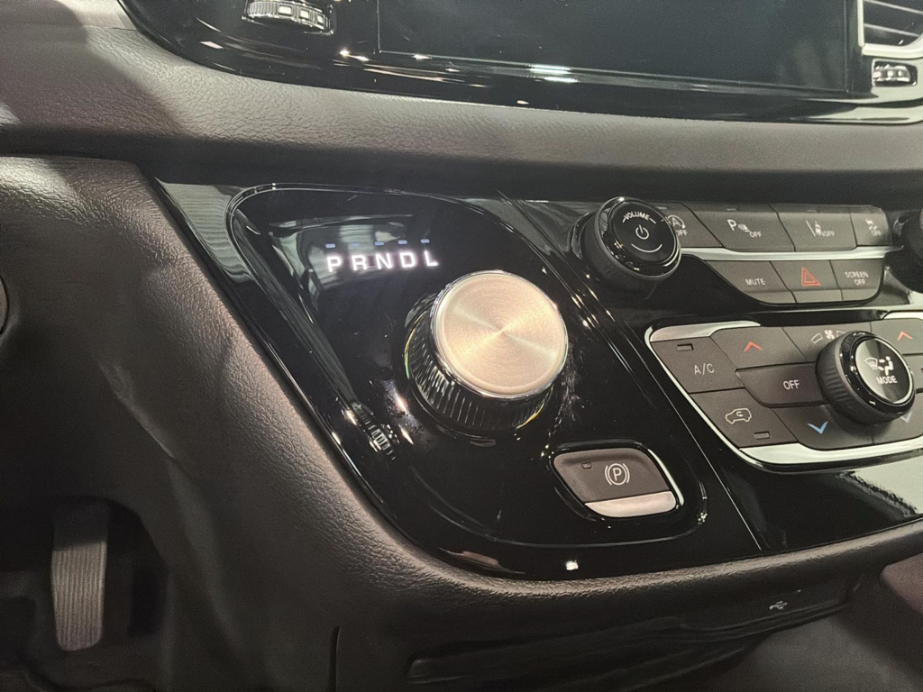 2026 Chrysler Grand Caravan SXT in Saint-Hyacinthe, Quebec - 13 - w1024h768px