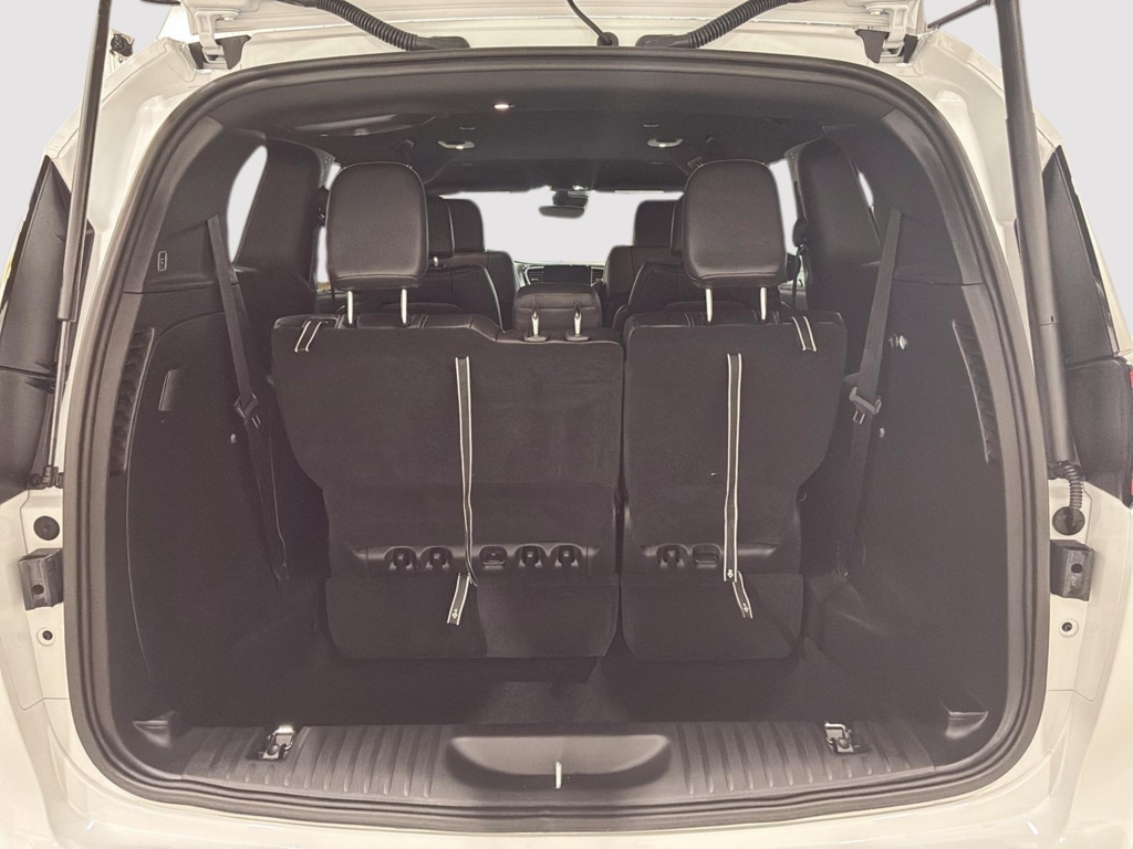 2026 Chrysler Grand Caravan SXT in Saint-Hyacinthe, Quebec - 9 - w1024h768px