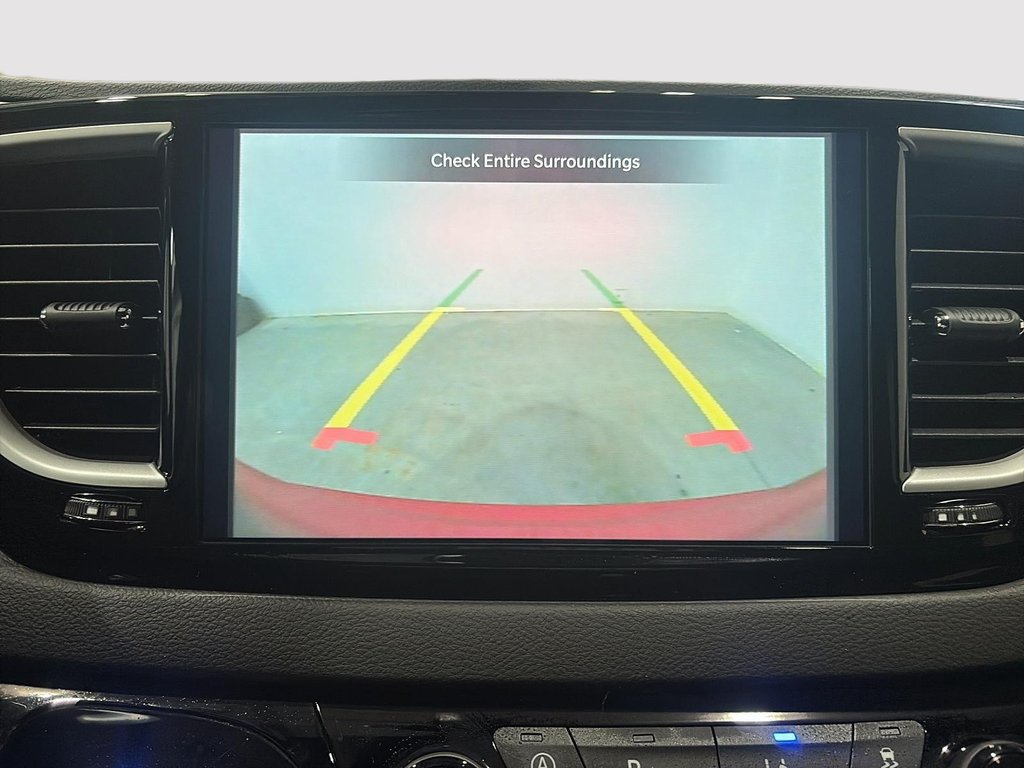 2026 Chrysler Grand Caravan SXT in Saint-Hyacinthe, Quebec - 14 - w1024h768px