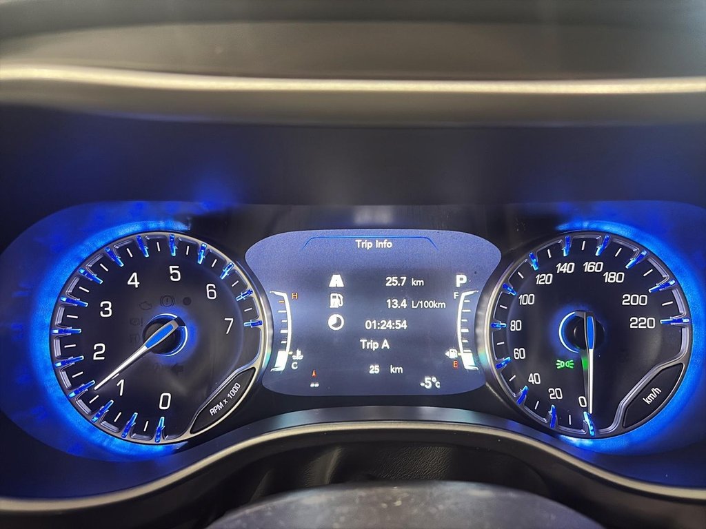 2026 Chrysler Grand Caravan SXT in Saint-Hyacinthe, Quebec - 11 - w1024h768px