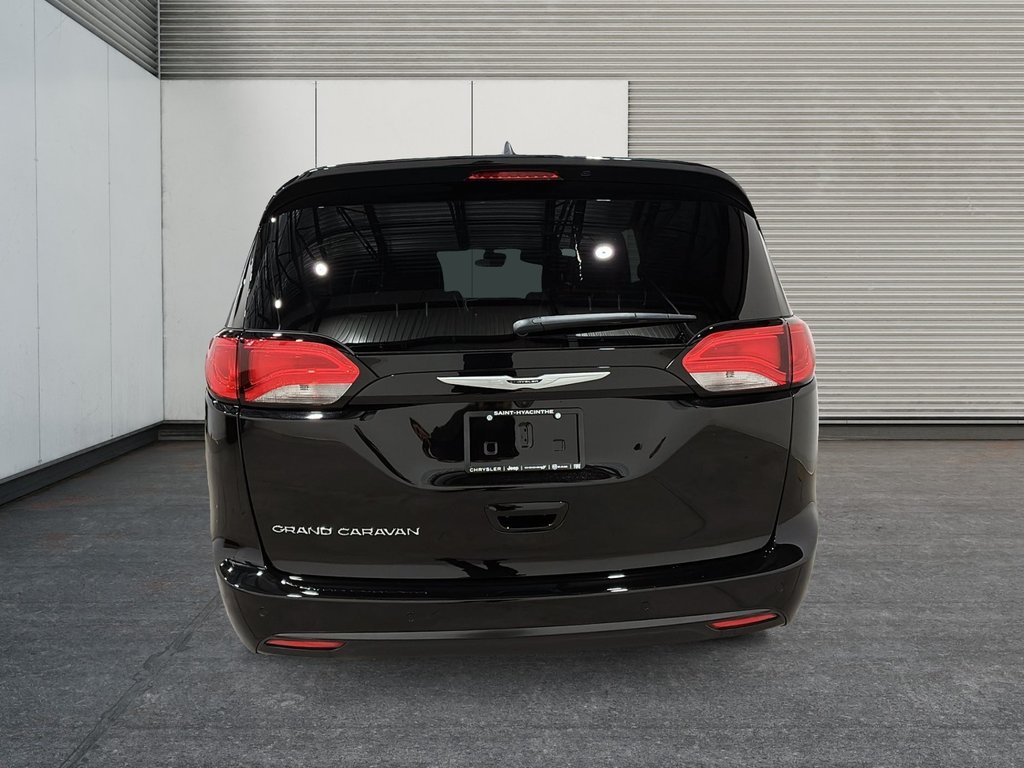 2026 Chrysler Grand Caravan SXT in Saint-Hyacinthe, Quebec - 3 - w1024h768px