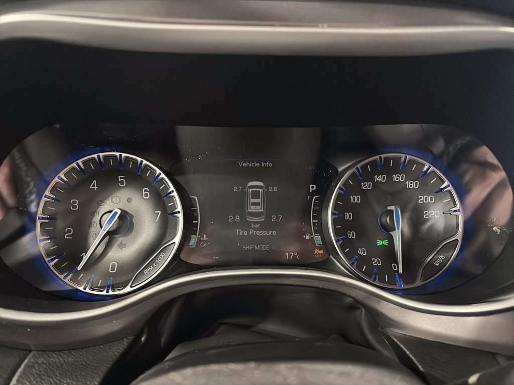 2026 Chrysler Grand Caravan SXT in Saint-Hyacinthe, Quebec - 12 - w1024h768px