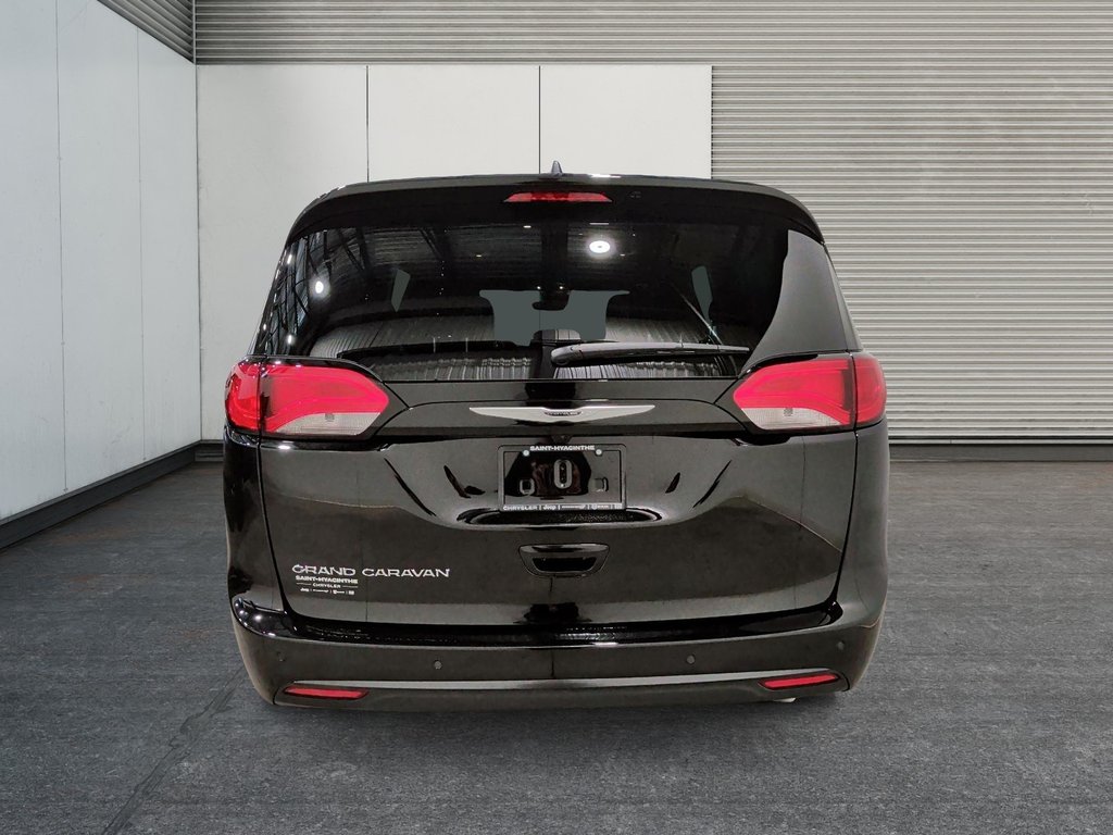 2026 Chrysler Grand Caravan SXT in Saint-Hyacinthe, Quebec - 3 - w1024h768px