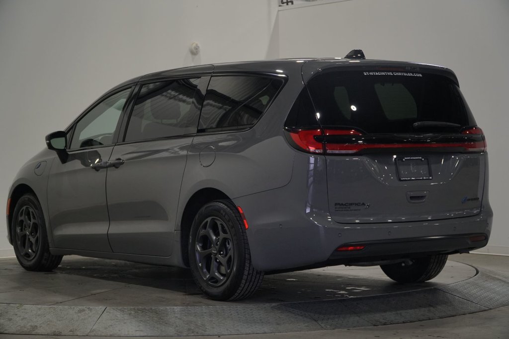 2023  Pacifica Hybrid Limited in Saint-Hyacinthe, Quebec - 6 - w1024h768px