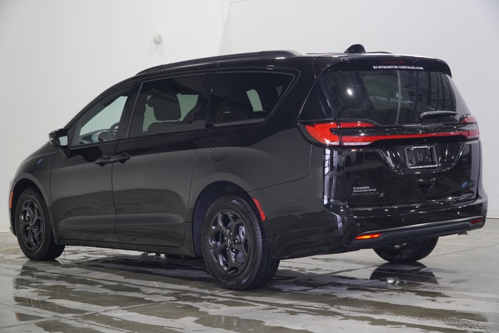 2024 Chrysler Pacifica Hybrid PREMIUM S APPEARANCE in Saint-Hyacinthe, Quebec - 6 - w1024h768px