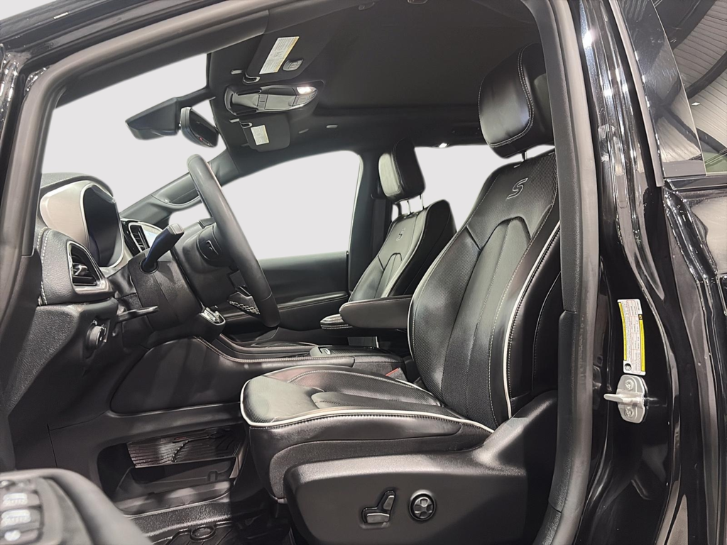 Chrysler Pacifica Hybrid Premium S Appearance 2024 à Saint-Hyacinthe, Québec - 11 - w1024h768px