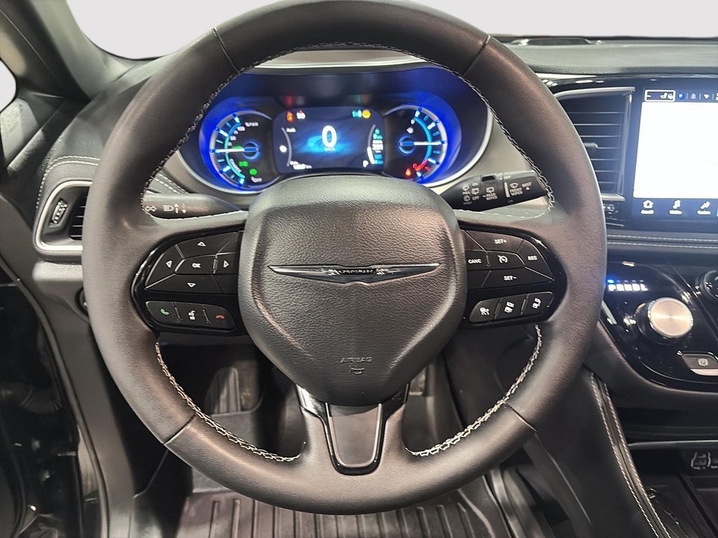 Chrysler Pacifica Hybrid Premium S Appearance 2024 à Saint-Hyacinthe, Québec - 13 - w1024h768px