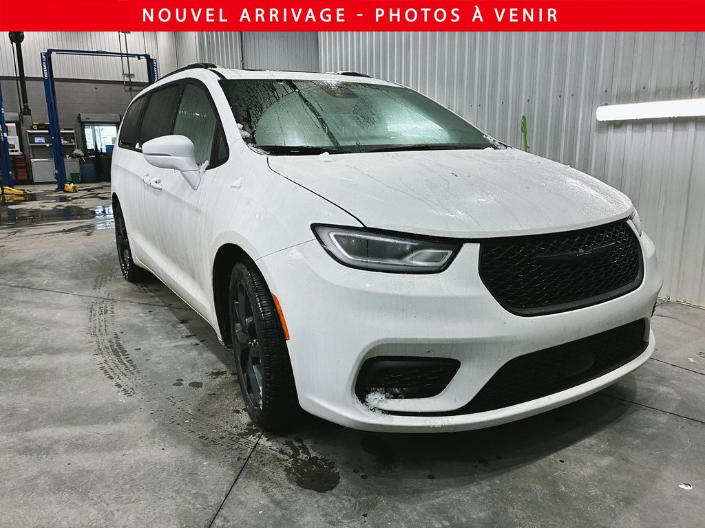 Chrysler Pacifica Touring L 2022 à Saint-Hyacinthe, Québec - 1 - w1024h768px