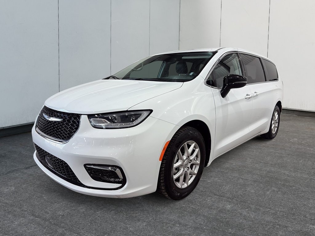 2024 Chrysler Pacifica Touring-L-0
