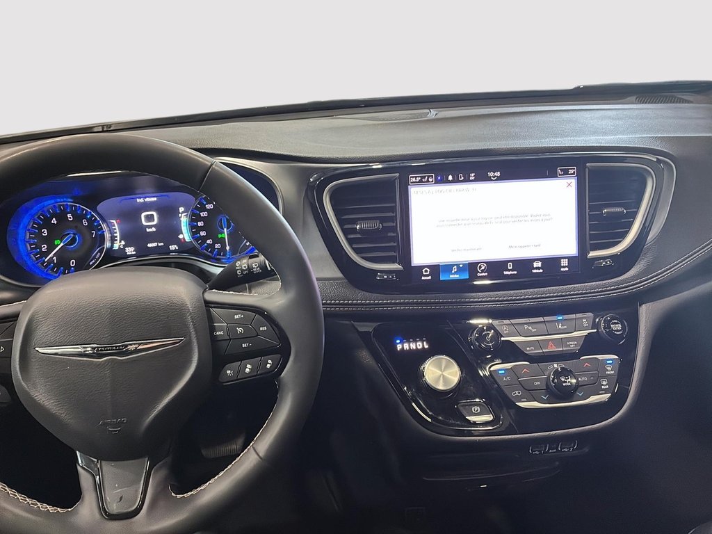 2024 Chrysler Pacifica Touring-L Apparence S in Saint-Hyacinthe, Quebec - 13 - w1024h768px