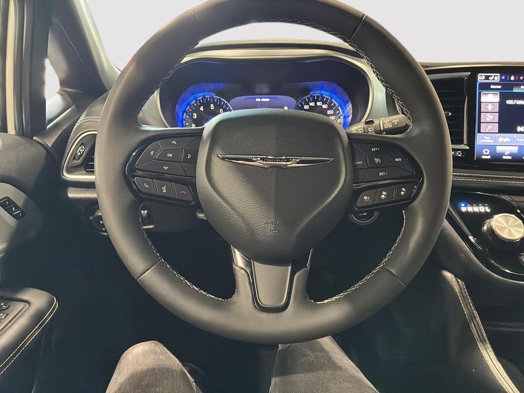 Chrysler Pacifica Limited 2025 à Saint-Hyacinthe, Québec - 11 - w1024h768px