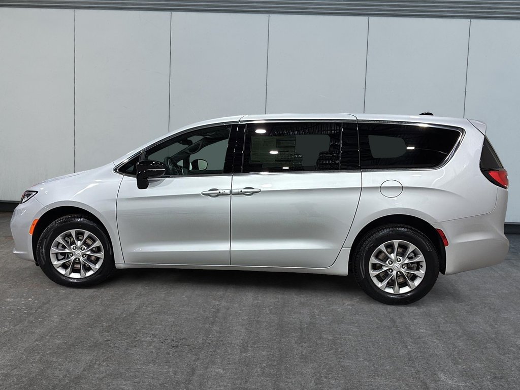 Chrysler Pacifica SELECT AWD 2026 à Saint-Hyacinthe, Québec - 5 - w1024h768px