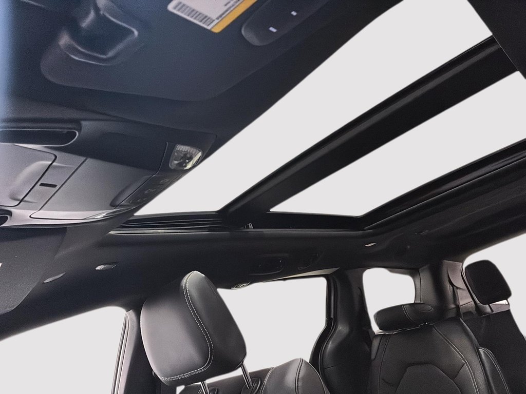 Chrysler Pacifica SELECT AWD 2026 à Saint-Hyacinthe, Québec - 14 - w1024h768px