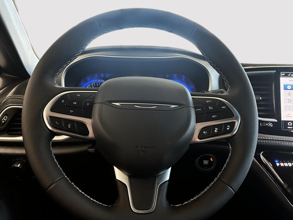 Chrysler Pacifica SELECT 2027 à Saint-Hyacinthe, Québec - 11 - w1024h768px