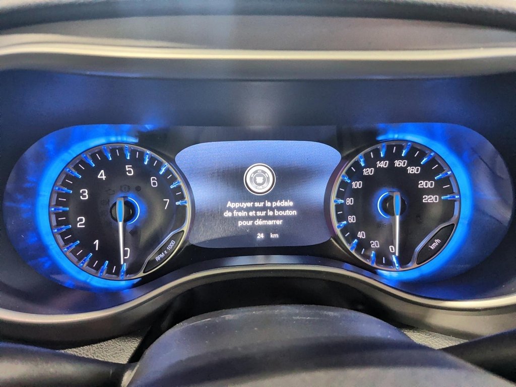 2027 Chrysler Pacifica SELECT in Saint-Hyacinthe, Quebec - 13 - w1024h768px