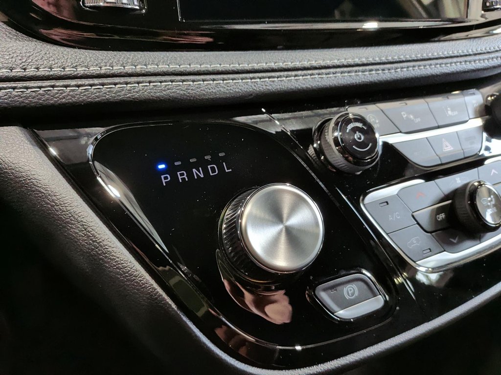 2027 Chrysler Pacifica SELECT AWD in Saint-Hyacinthe, Quebec - 13 - w1024h768px