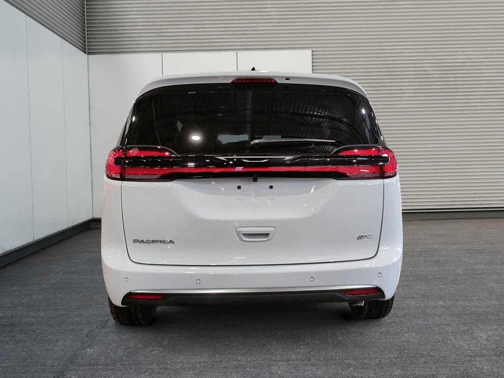 2027 Chrysler Pacifica SELECT AWD in Saint-Hyacinthe, Quebec - 3 - w1024h768px