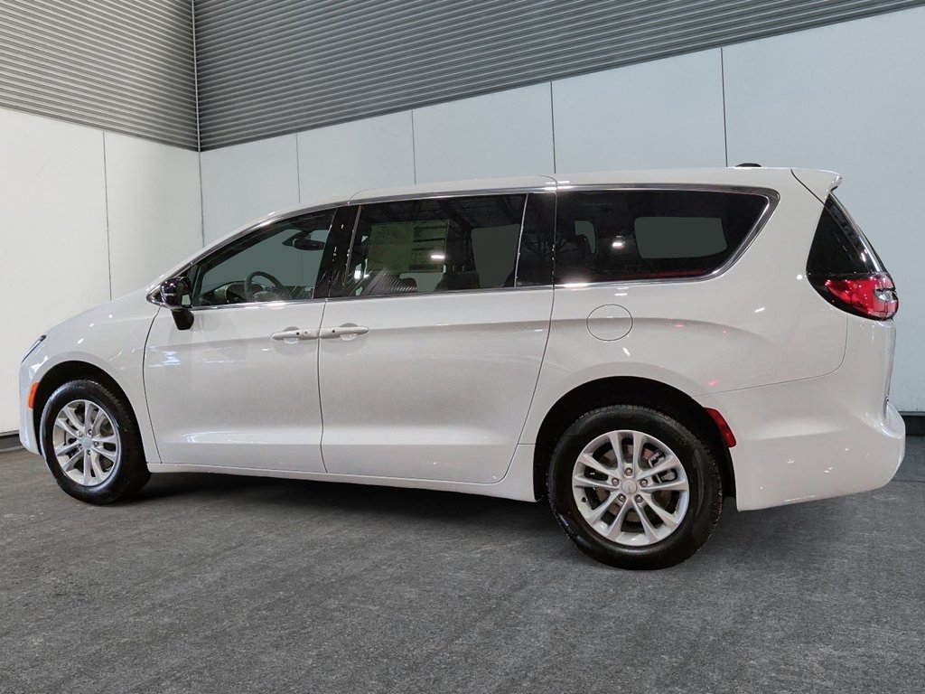 2027 Chrysler Pacifica SELECT AWD in Saint-Hyacinthe, Quebec - 5 - w1024h768px