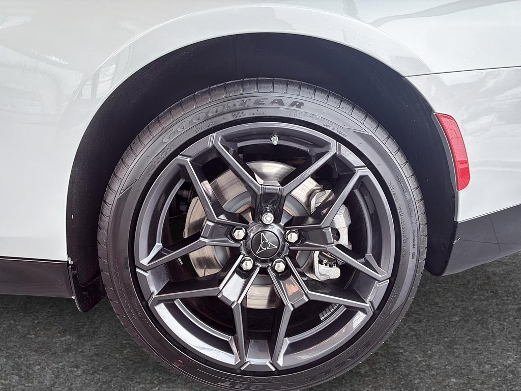 2026 Dodge Charger 2-Doors SCAT PACK PLUS in Saint-Hyacinthe, Quebec - 7 - w1024h768px