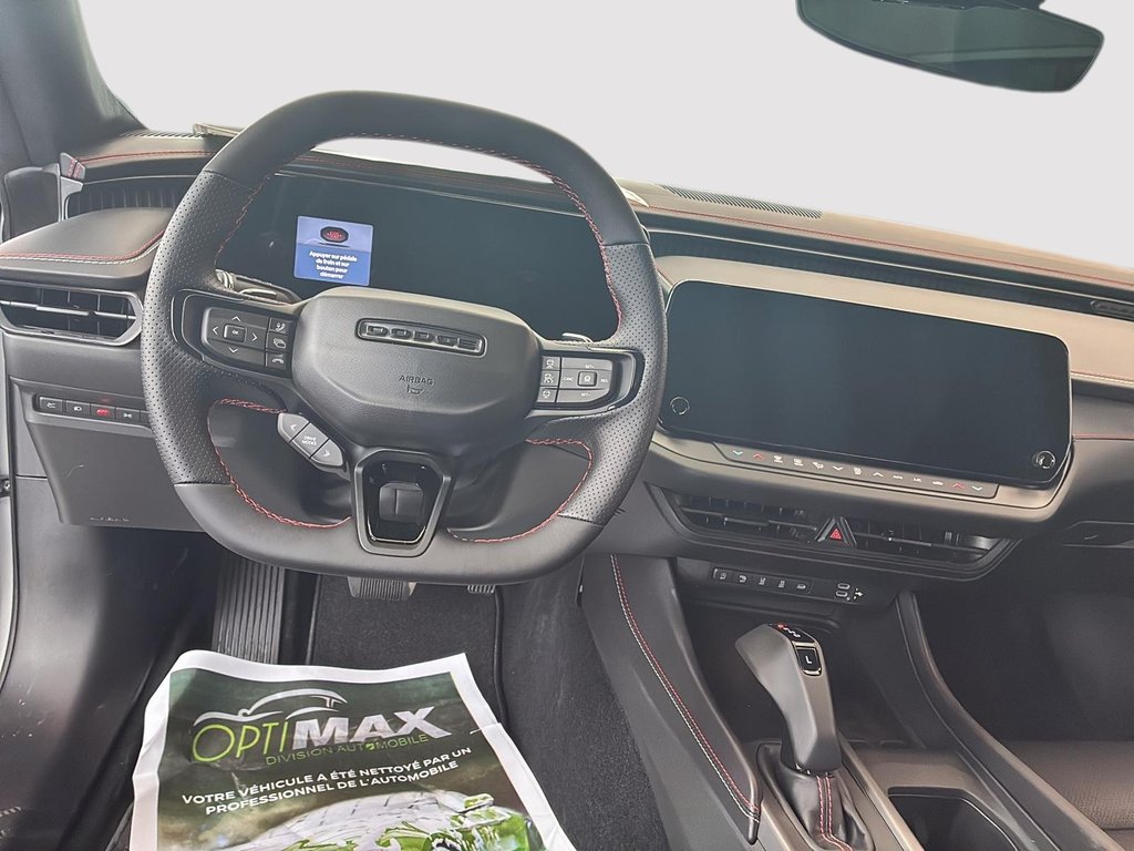 2026 Dodge Charger 2-Doors SCAT PACK PLUS in Saint-Hyacinthe, Quebec - 10 - w1024h768px