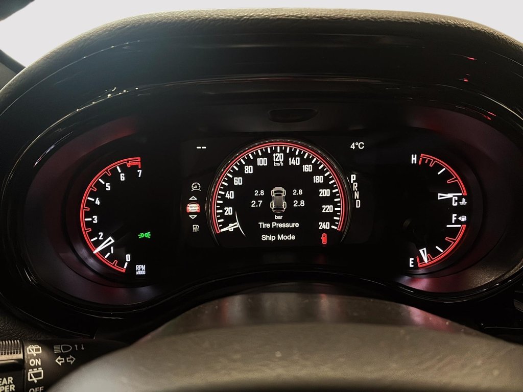 2026 Dodge Durango SXT in Saint-Hyacinthe, Quebec - 12 - w1024h768px