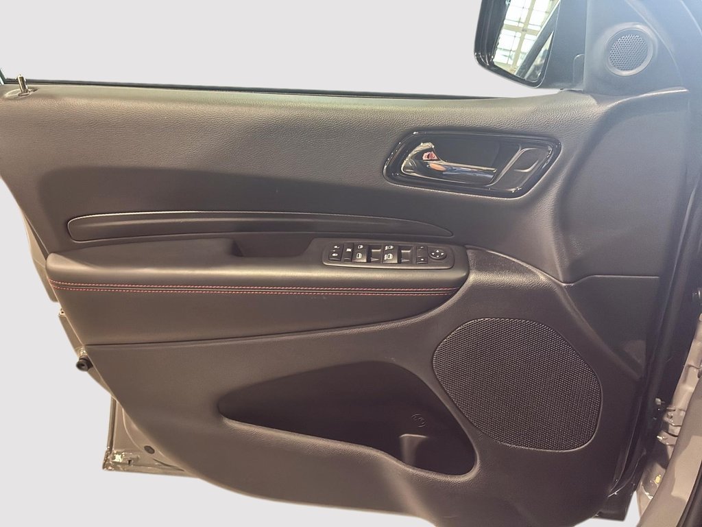 2026 Dodge Durango SXT in Saint-Hyacinthe, Quebec - 10 - w1024h768px