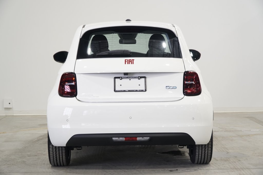 2024 Fiat 500e RED in Saint-Hyacinthe, Quebec - 5 - w1024h768px