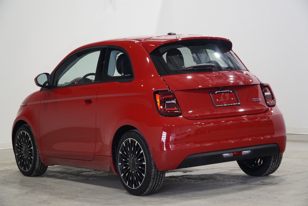 2024 Fiat 500e RED in Saint-Hyacinthe, Quebec - 6 - w1024h768px