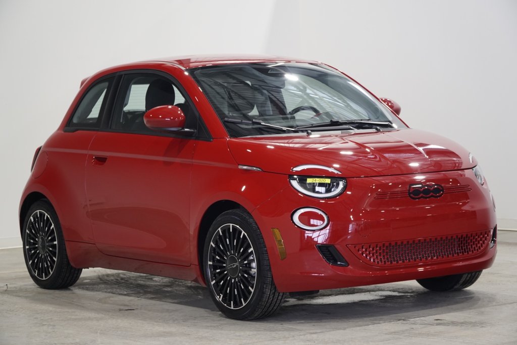 2024 Fiat 500e RED in Saint-Hyacinthe, Quebec - 3 - w1024h768px