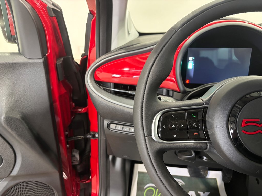 2024 Fiat 500e (RED) Edition in Saint-Hyacinthe, Quebec - 14 - w1024h768px