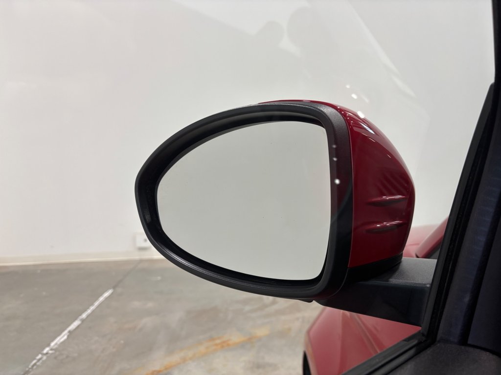 2024 Fiat 500e (RED) Edition in Saint-Hyacinthe, Quebec - 7 - w1024h768px