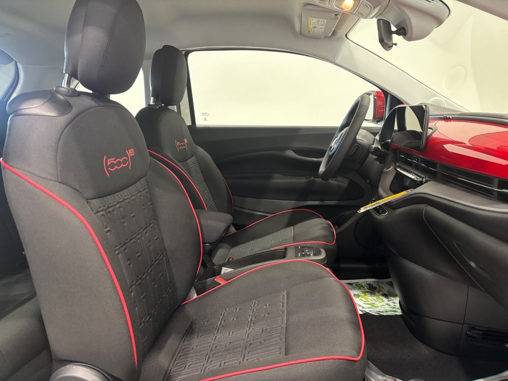 2024 Fiat 500e (RED) Edition in Saint-Hyacinthe, Quebec - 9 - w1024h768px