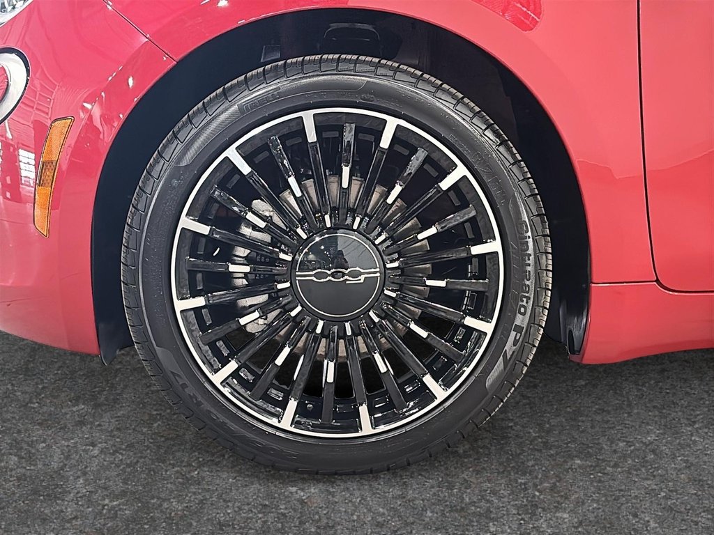 Fiat 500e RED 2025 à Saint-Hyacinthe, Québec - 6 - w1024h768px