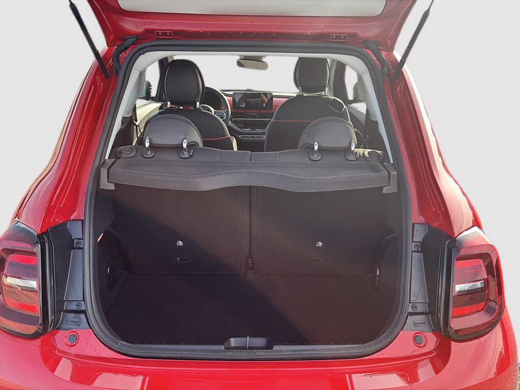 Fiat 500e RED 2025 à Saint-Hyacinthe, Québec - 7 - w1024h768px