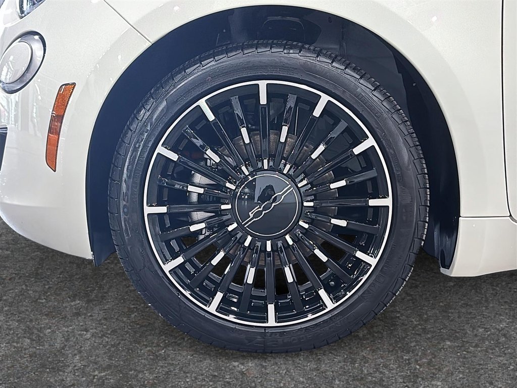 Fiat 500e RED 2025 à Saint-Hyacinthe, Québec - 7 - w1024h768px