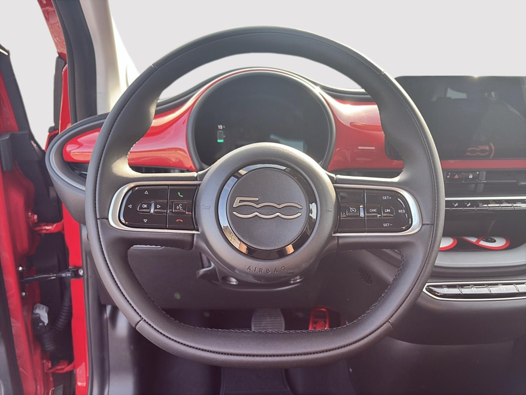 Fiat 500e RED 2025 à Saint-Hyacinthe, Québec - 14 - w1024h768px