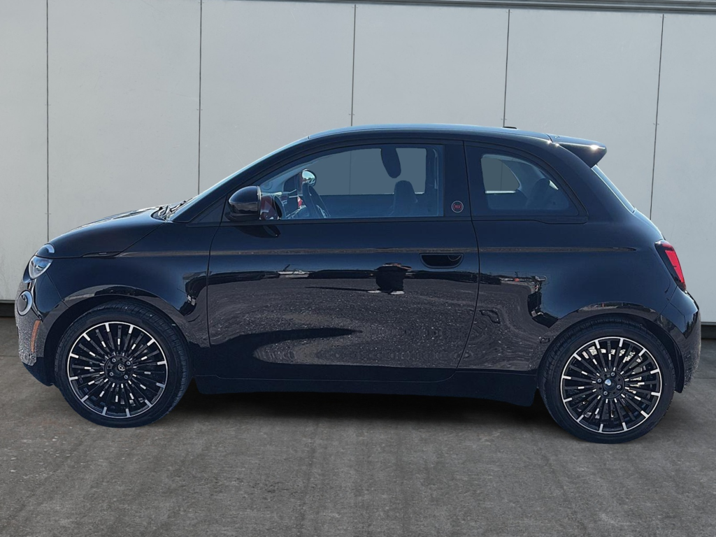 Fiat 500e RED 2025 à Saint-Hyacinthe, Québec - 5 - w1024h768px