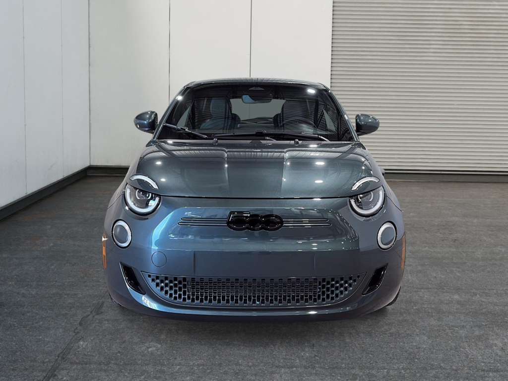Fiat 500e GIORGIO ARMANI 2025 à Saint-Hyacinthe, Québec - 2 - w1024h768px