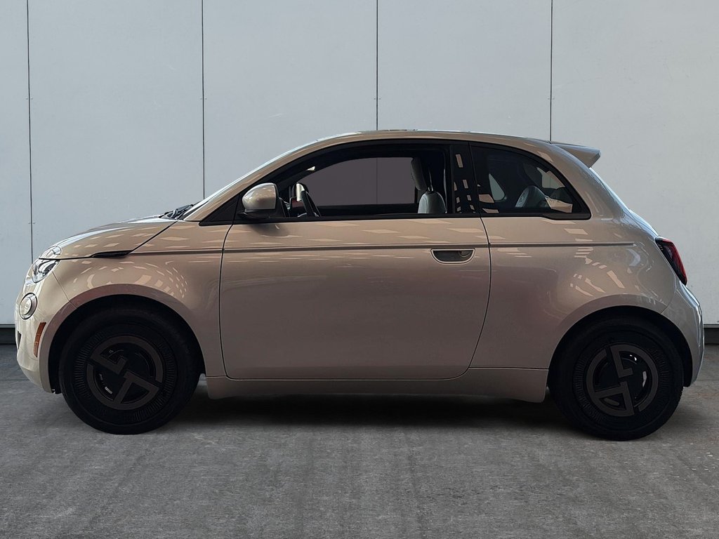 Fiat 500e GIORGIO ARMANI 2025 à Saint-Hyacinthe, Québec - 5 - w1024h768px
