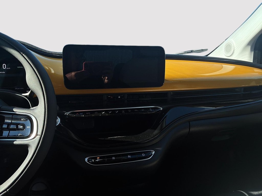 2026 Fiat 500e POP in Saint-Hyacinthe, Quebec - 13 - w1024h768px