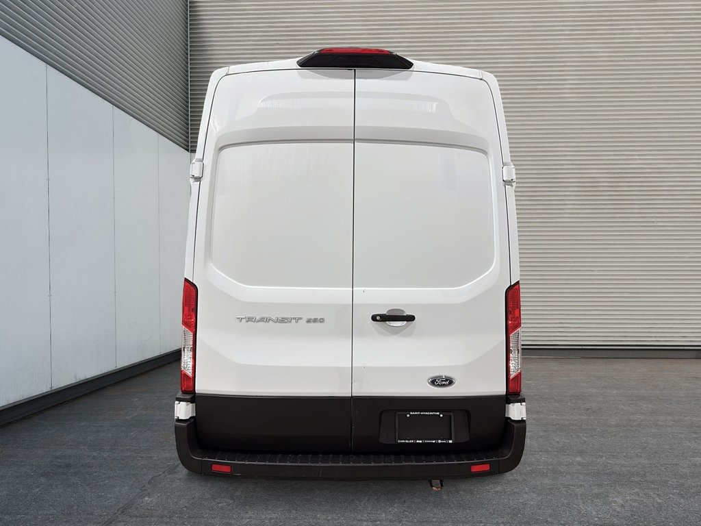 Ford Transit Cargo Van  2023 à Saint-Hyacinthe, Québec - 3 - w1024h768px