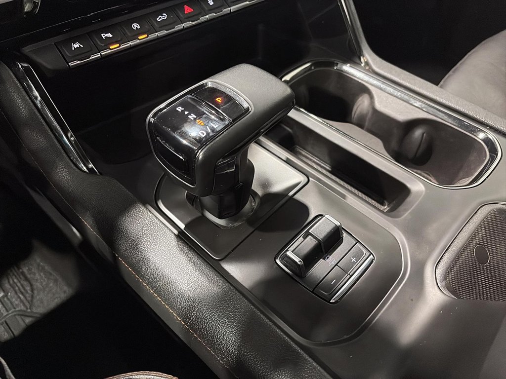 2023 GMC Sierra 1500 AT4 in Saint-Hyacinthe, Quebec - 13 - w1024h768px