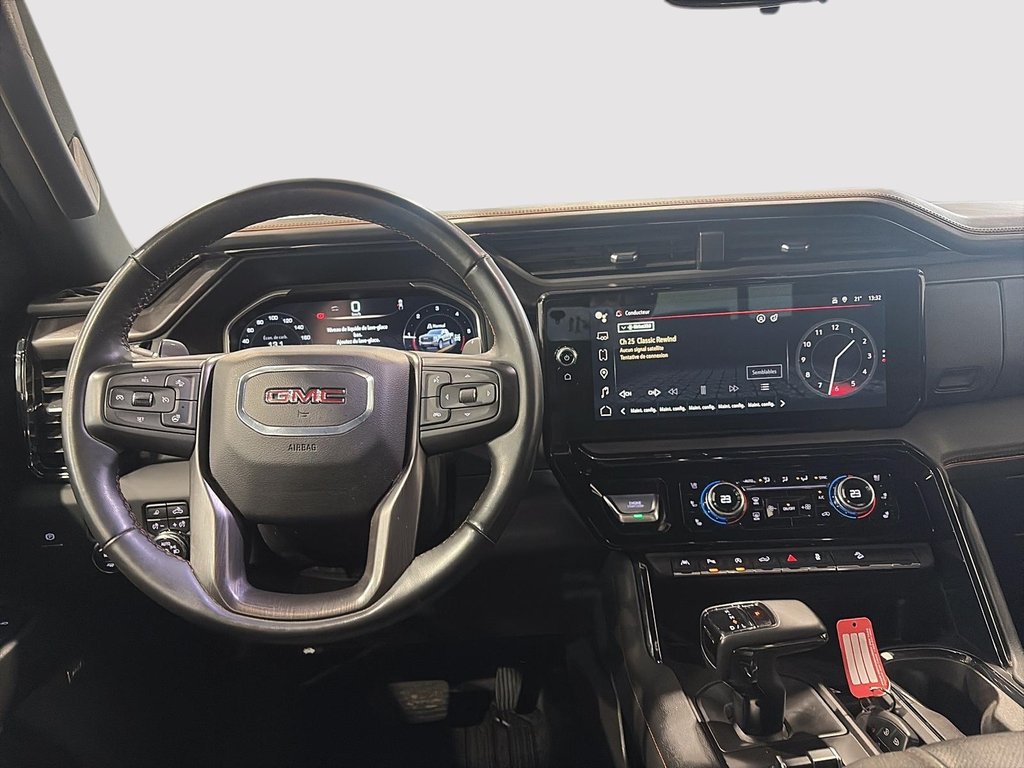 2023 GMC Sierra 1500 AT4 in Saint-Hyacinthe, Quebec - 9 - w1024h768px