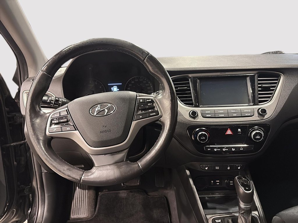 2019 Hyundai Accent Ultimate in Saint-Hyacinthe, Quebec - 9 - w1024h768px