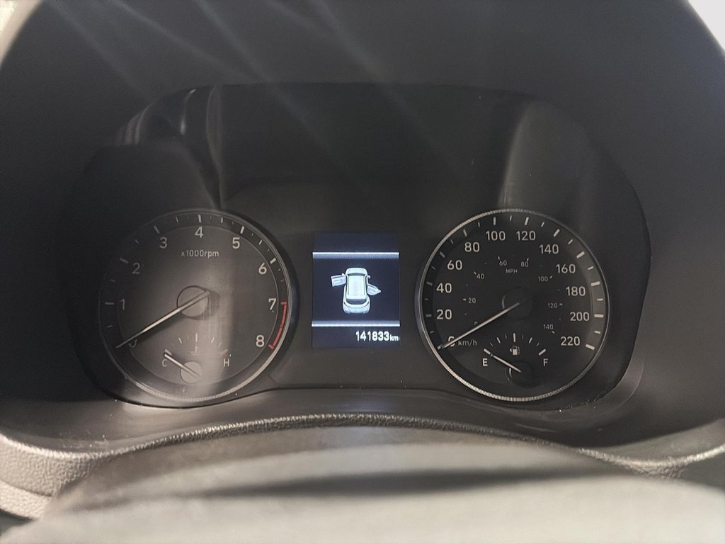 2019 Hyundai Accent Ultimate in Saint-Hyacinthe, Quebec - 12 - w1024h768px