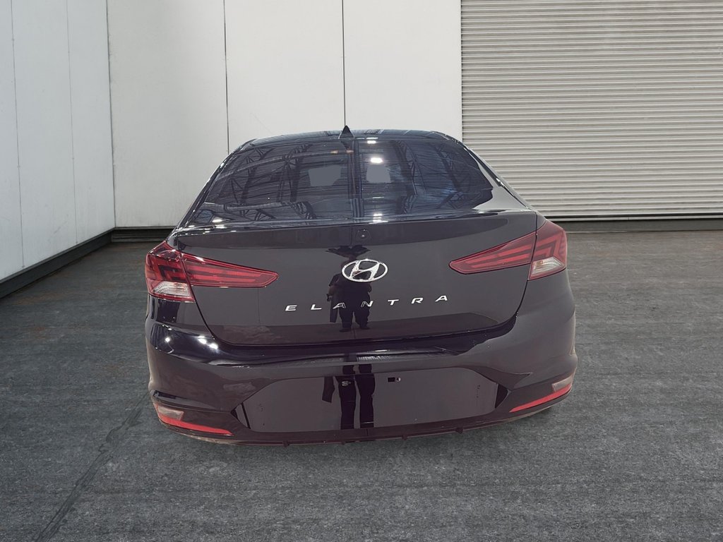 2020 Hyundai Elantra Preferred w/Sun & Safety Package-2
