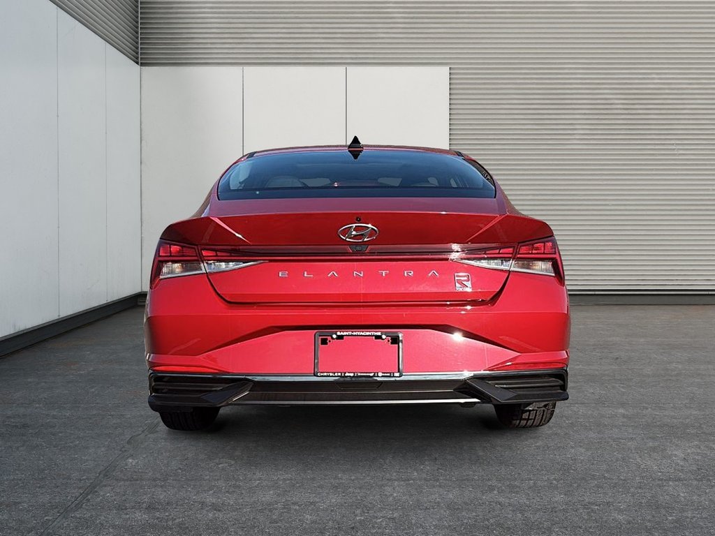 Hyundai Elantra Luxury 2023 à Saint-Hyacinthe, Québec - 3 - w1024h768px